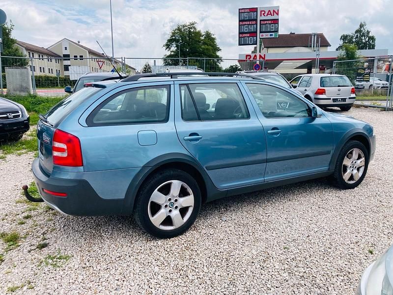 Gebraucht Skoda Octavia 150 PS (110 kW) 2007 Blau Kombi