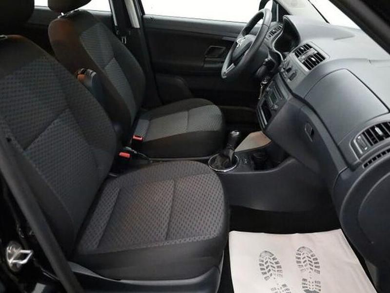 Gebraucht Skoda Fabia Ambition 140 PS (102 kW) 2014 Schwarz Limousine