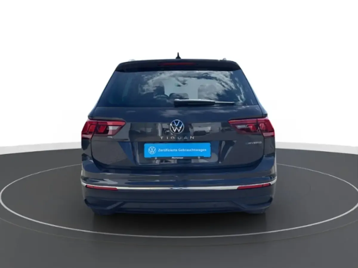 Gebraucht VW Tiguan Active 245 PS (180 kW) 2022 Grau SUV