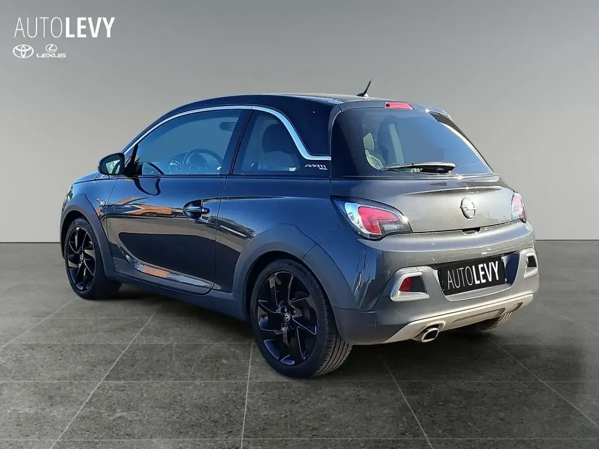 Używany Opel Adam Rocks 87 KM (63 kW) 2016 Szary Hatchback