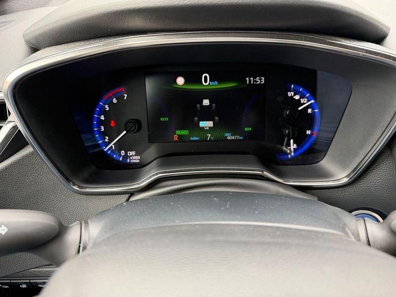 Gebraucht Toyota Corolla Team 98 PS (72 kW) 2022 Silber Limousine