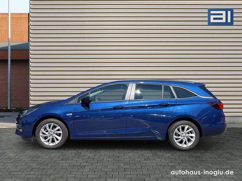 Gebraucht Opel Astra 145 PS (106 kW) 2023 Blau Kombi
