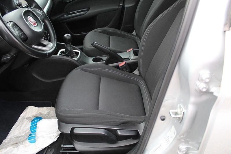 Gebraucht Fiat Tipo Easy 120 PS (88 kW) 2017 Silber Kombi