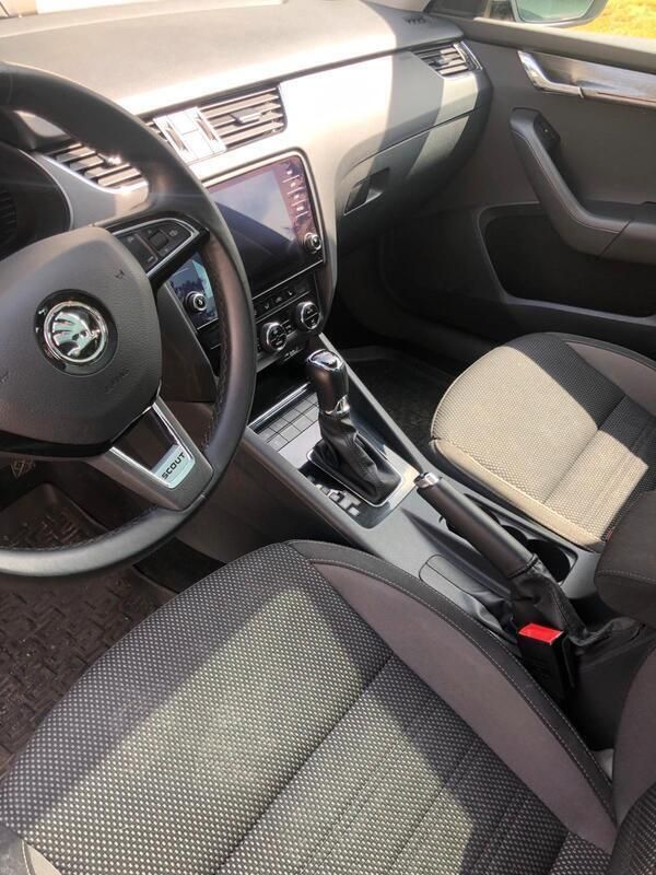 Schwarz Gebraucht 2019 Skoda Octavia Scout Scout 4x4 Kombi | 17.999 € - Bild 1/4