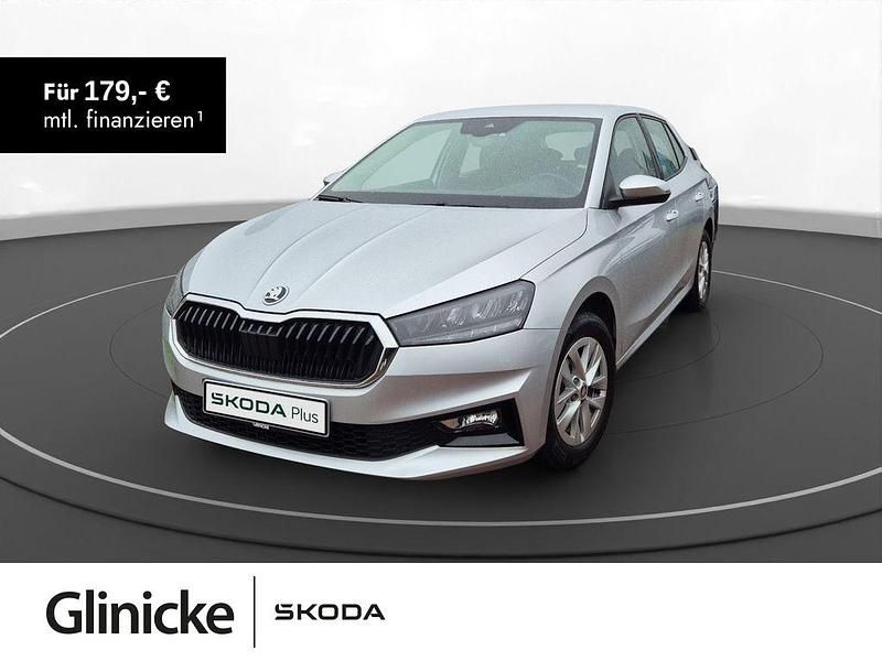 Silber Gebraucht 2023 Skoda Fabia Kleinwagen | 15.480 € (Guter Preis) - Bild 1/3