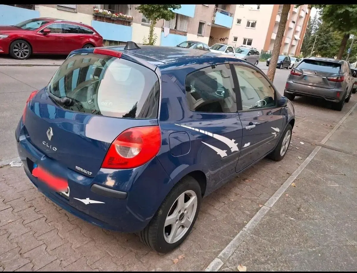 Gebraucht Renault Clio III 75 PS (55 kW) 2007 Blau Kleinwagen