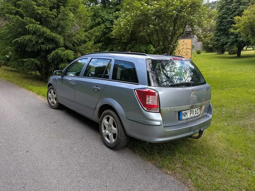 Gebraucht Opel Astra 116 PS (85 kW) 2007 Limousine