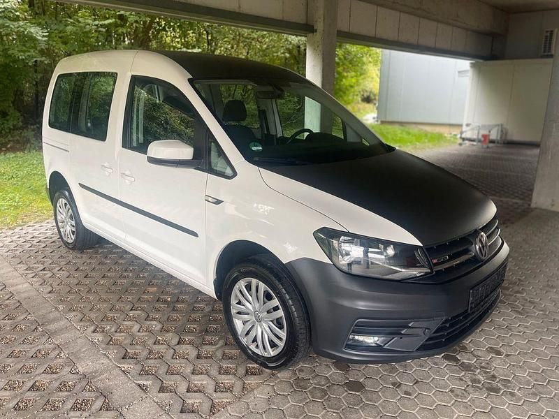 Weiß Gebraucht 2016 VW Caddy Trendline Van / Kleinbus | 17.400 € (Fairer Preis) - Bild 1/4