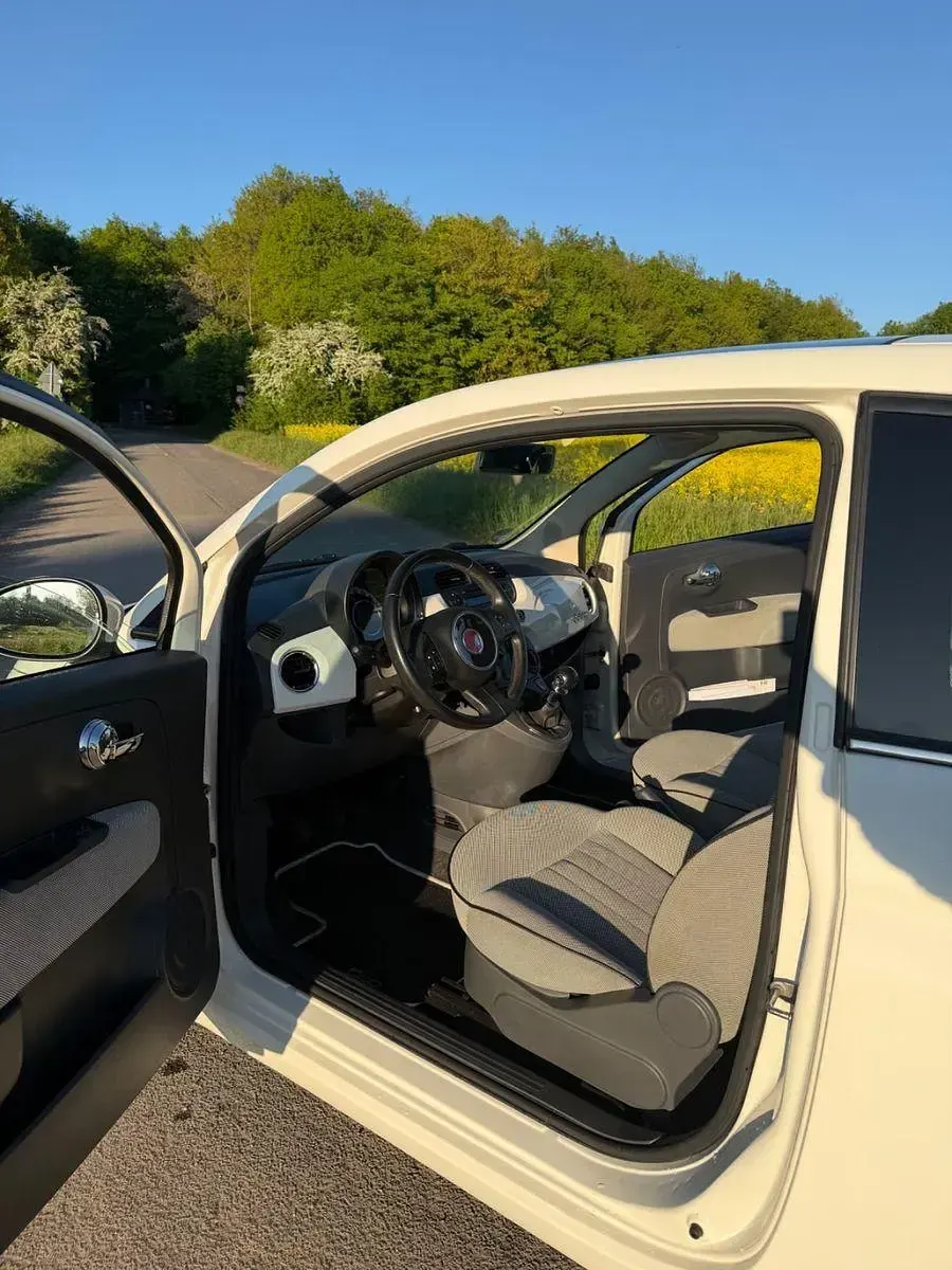 Gebraucht Fiat 500 Lounge 86 PS (63 kW) 2013 Weiß Kleinwagen