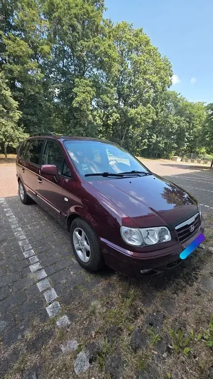 Gebraucht Hyundai Trajet GLS 140 PS (102 kW) 2006 Rot Van / Kleinbus