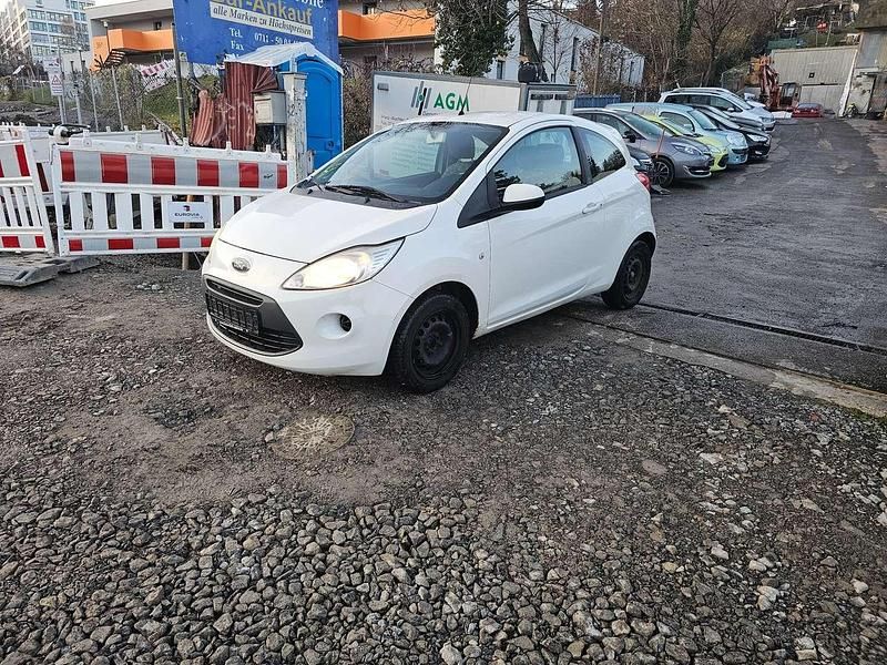 Gebraucht Ford Ka Trend 69 PS (50 kW) 2011 Crystalweiß Kleinwagen