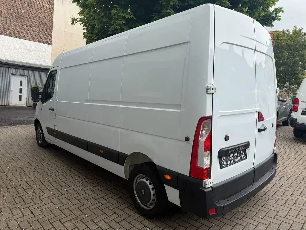 Gebraucht Renault Master 170 PS (125 kW) 2019 Weiß Van / Kleinbus
