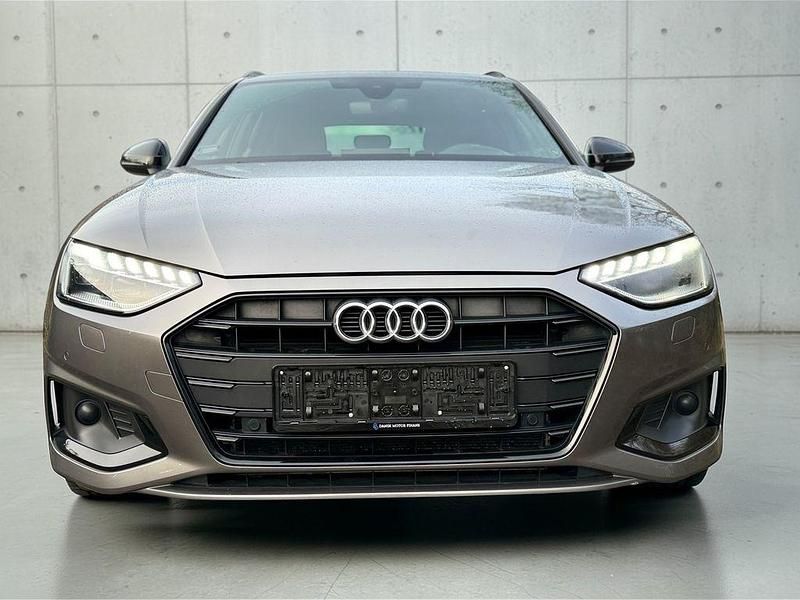 Gebraucht Audi A4 Advanced 190 PS (139 kW) 2020 Grau Kombi