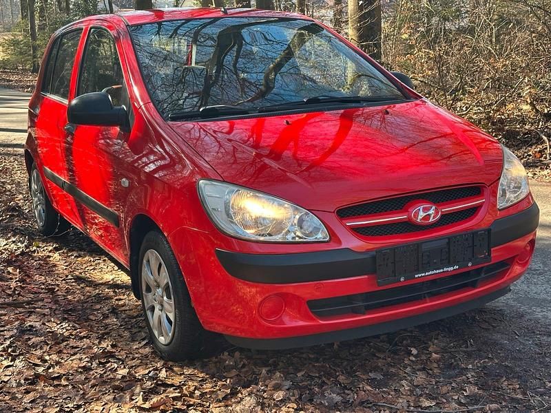 Gebraucht Hyundai Getz 67 PS (49 kW) 2009 Rot Kleinwagen