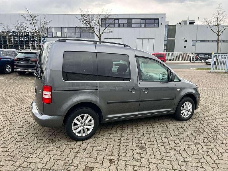 Usata VW Caddy 102 CV (75 kW) 2013 Grigio Monovolume