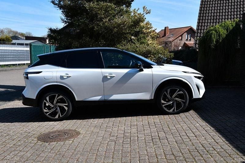 Neu Nissan Qashqai Tekna+ 158 PS (116 kW) 2025 Weiß SUV