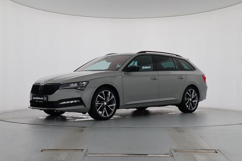 Steelgrau Gebraucht 2024 Skoda Superb SportLine Limousine | 36.718 € (Fairer Preis) - Bild 1/4