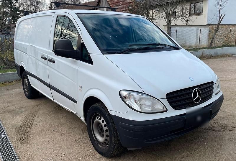 Gebraucht Mercedes Vito 116 PS (85 kW) 2009 Weiß Van