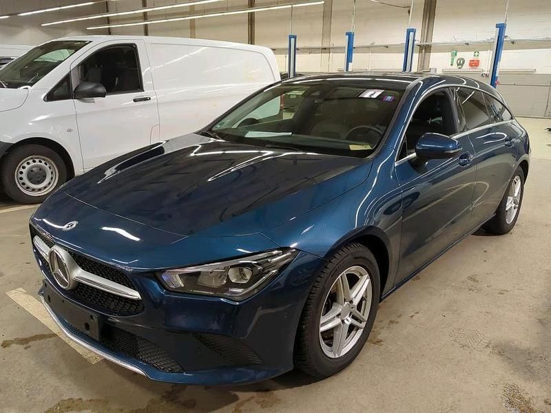 Gebraucht Mercedes CLA200 150 PS (110 kW) 2021 Blau Limousine