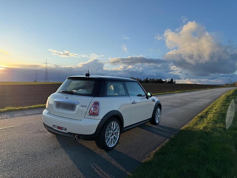 Usata Mini Cooper 122 CV (89 kW) 2013 Beige Utilitaria