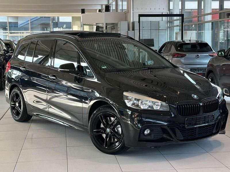 Schwarz Gebraucht 2017 BMW 220 M Sport Kombi | 11.491 € (Guter Preis) - Bild 1/4