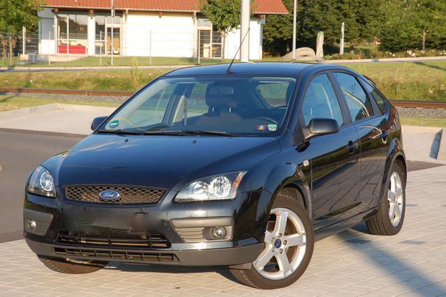 Gebraucht Ford Focus Sport 125 PS (91 kW) 2006 Schwarz metallic Limousine