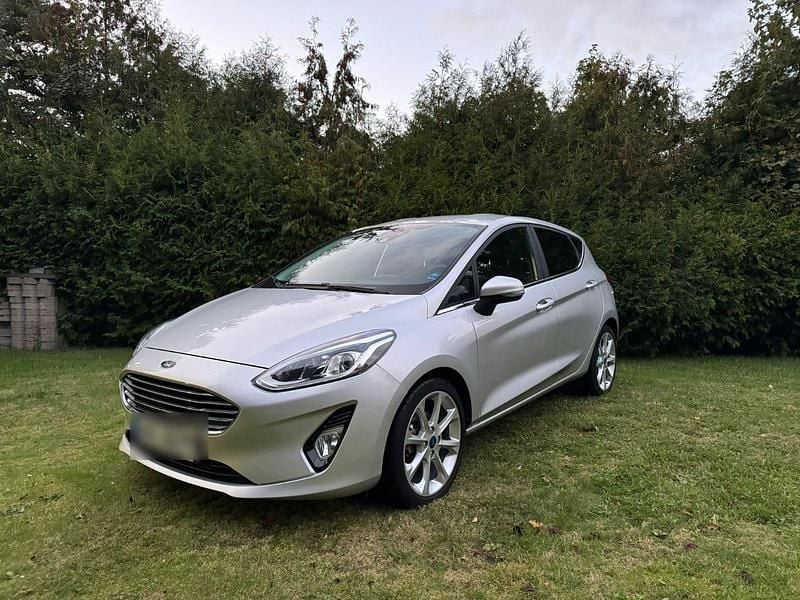 Silber Gebraucht 2019 Ford Fiesta Kleinwagen | 11.500 € (Fairer Preis) - Bild 1/4