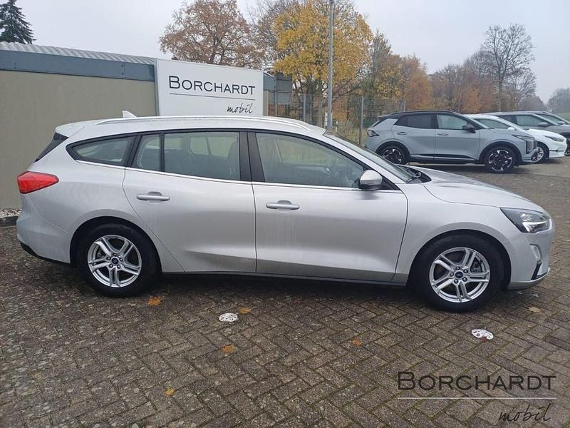 Gebraucht Ford Focus Cool & Connect 150 PS (110 kW) 2021 Polarsilber metallic Kombi