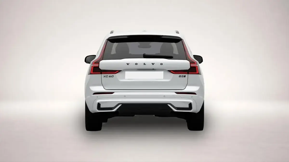 Neu Volvo XC60 Plus 250 PS (183 kW) 2026 Manufacturer SUV