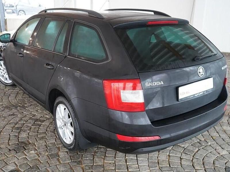 Gebraucht Skoda Octavia 150 PS (110 kW) 2017 Grau Kombi