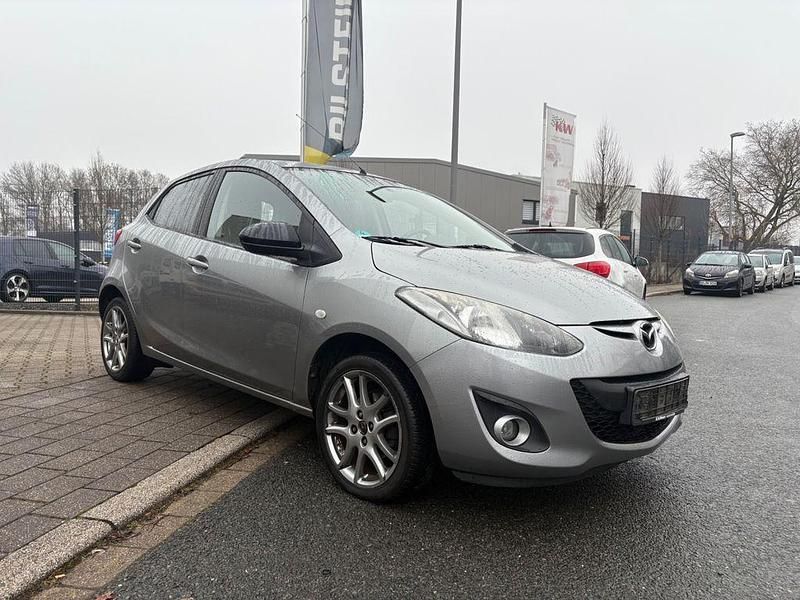 Gebraucht Mazda 2 Kenko 84 PS (61 kW) 2013 Silber Kleinwagen