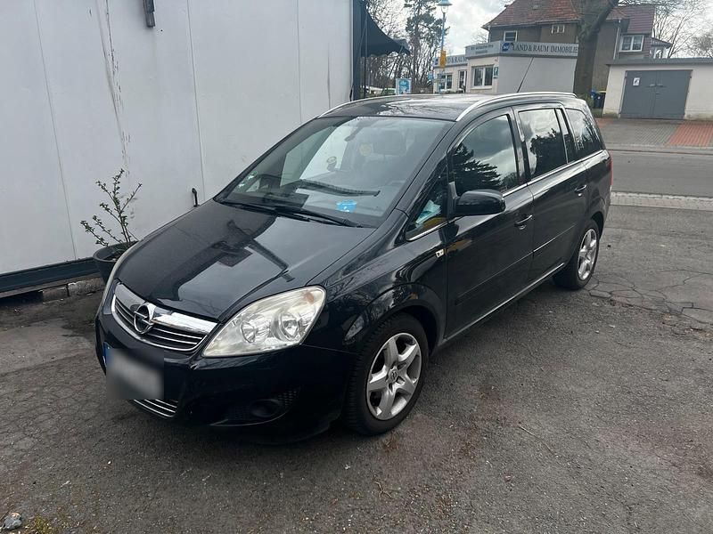 Gebraucht Opel Zafira 140 PS (102 kW) 2008 Silber Van / Kleinbus