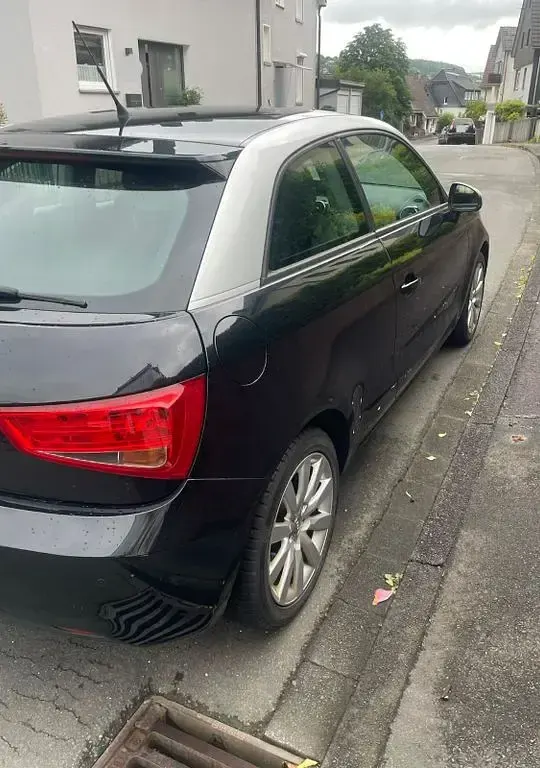 Gebraucht Audi A1 Ambition 86 PS (63 kW) 2011 Schwarz Kleinwagen