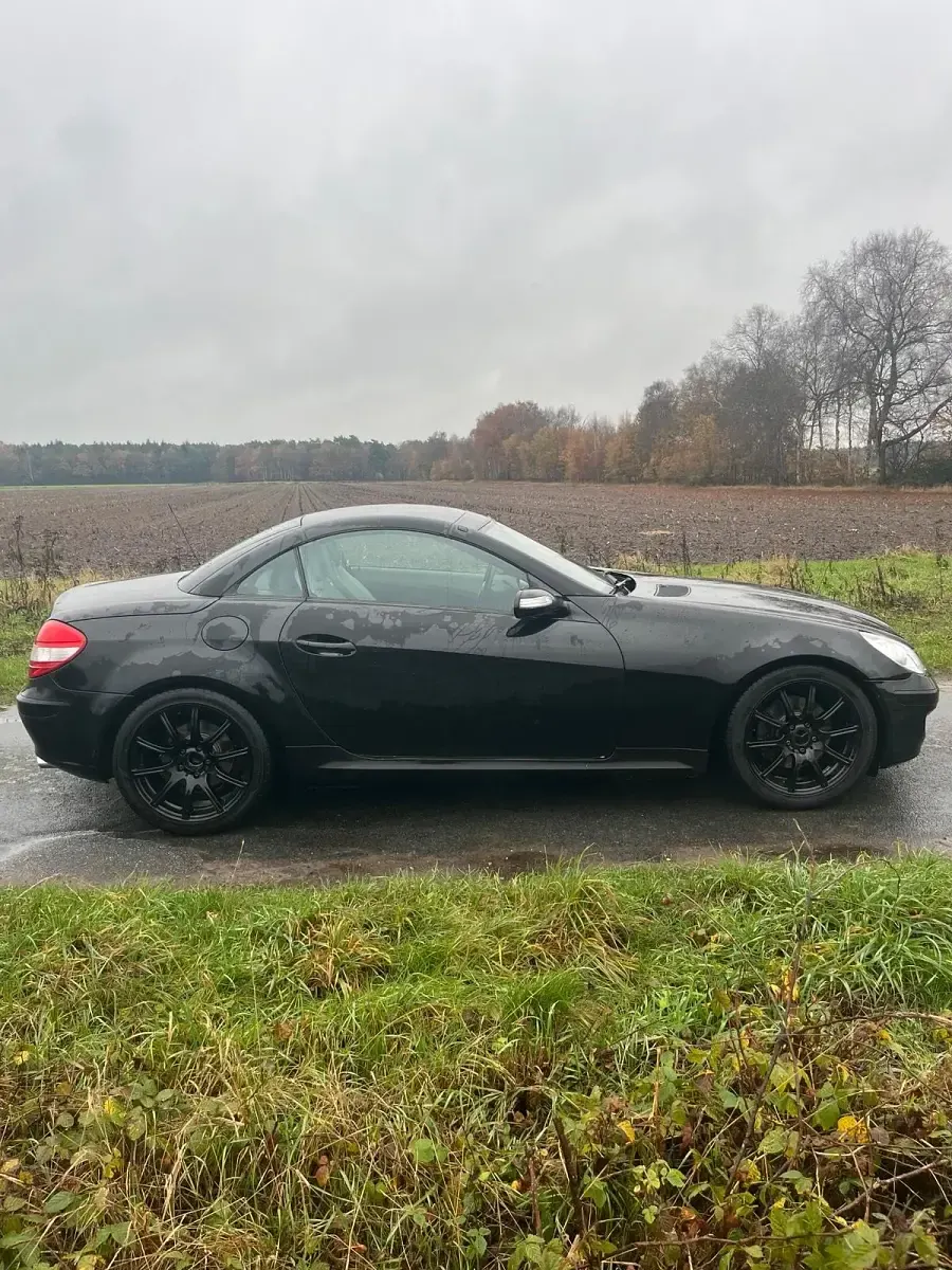 Gebraucht Mercedes SLK280 231 PS (169 kW) 2006 Schwarz Cabrio