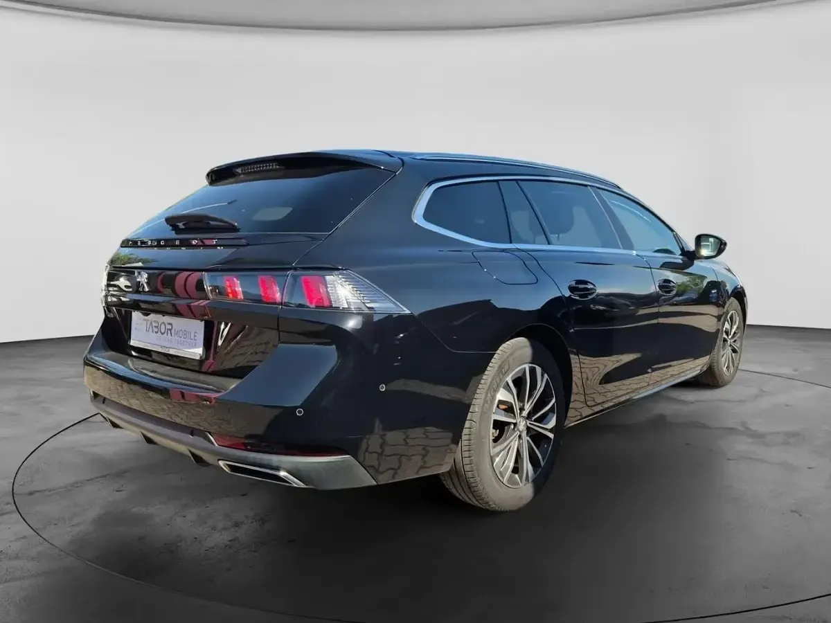 Gebraucht Peugeot 508 SW Allure 131 PS (96 kW) 2021 Perla nera schwarz metallic Kombi