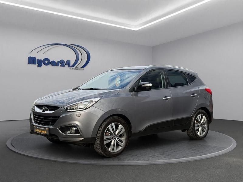 Grau Gebraucht 2014 Hyundai ix35 SUV | 12.999 € (Etwas zu teuer) - Bild 1/4
