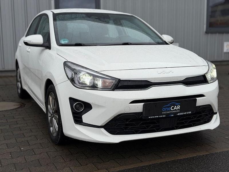 Gebraucht Kia Rio Advance 101 PS (74 kW) 2022 Weiß Limousine