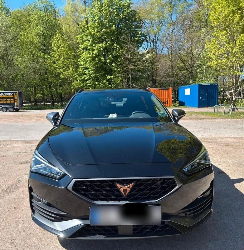 Second-hand Cupra Leon 245 CP (180 kW) 2021 Negru Break