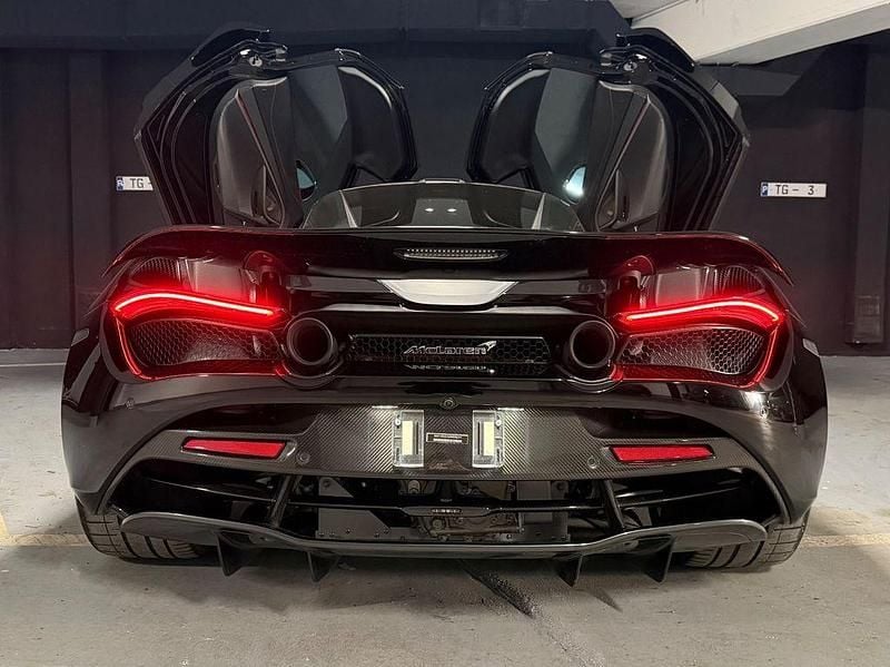 Gebraucht McLaren 720S 721 PS (530 kW) 2021 Schwarz Coupé