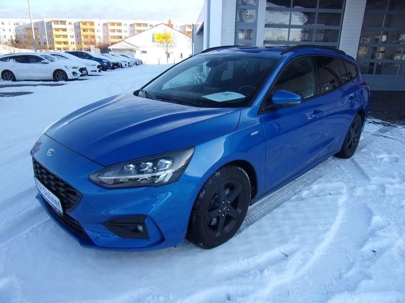 Blau Gebraucht 2019 Ford Focus ST-Line Limousine | 14.480 € (Fairer Preis) - Bild 1/4