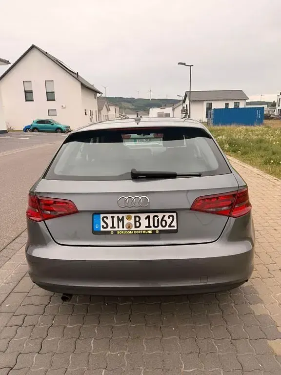 Używany Audi A3 110 KM (80 kW) 2016 Szary Sedan/Limuzyna