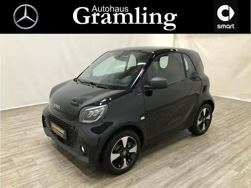 Schwarz Gebraucht 2023 Smart ForTwo Electric Drive Passion Exclusive Coupé | 14.499 € (Fairer Preis) - Bild 1/4