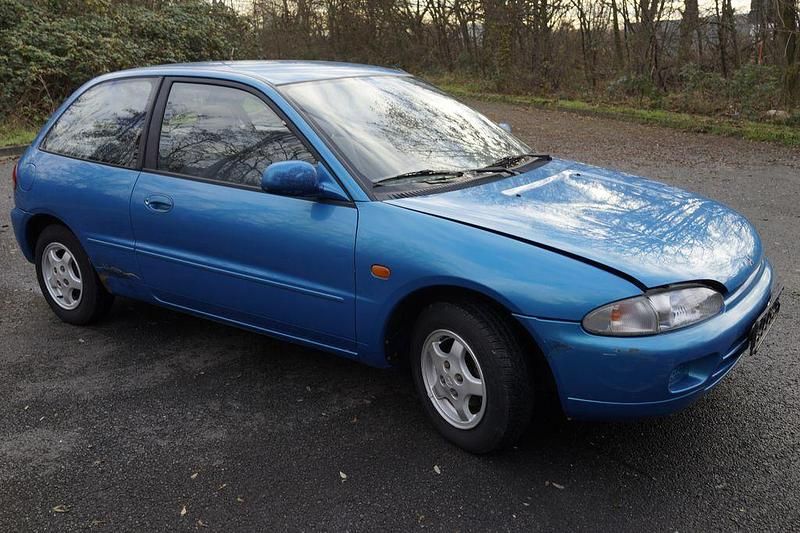 Gebraucht Mitsubishi Colt 75 PS (55 kW) 1995 Blau Kleinwagen
