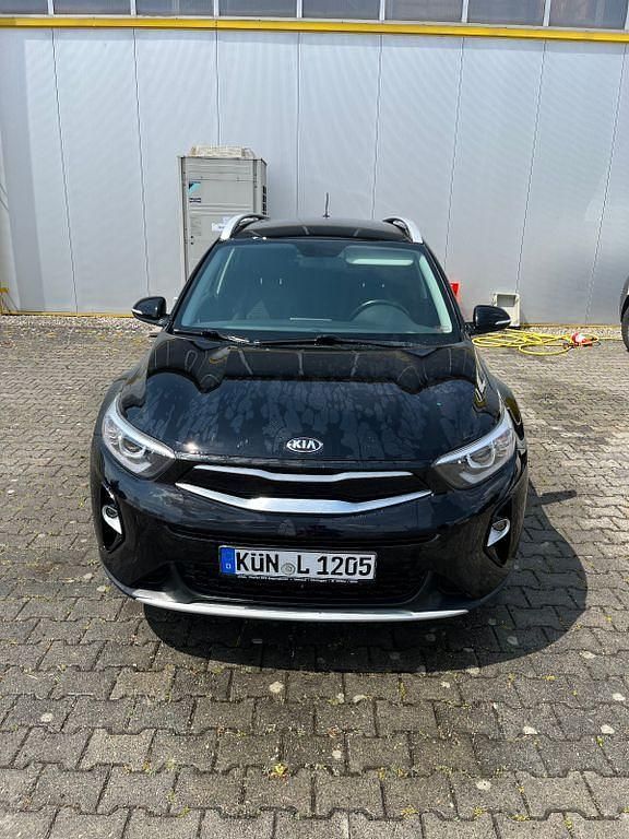 Schwarz Gebraucht 2020 Kia Stonic Vision SUV | 10.999 € (Guter Preis) - Bild 1/4
