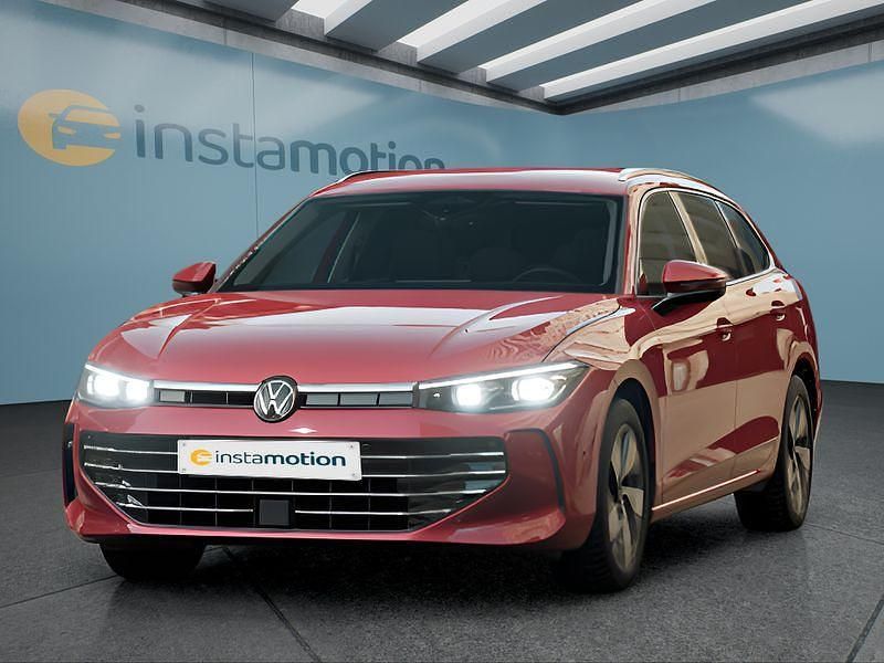 Rot Gebraucht 2025 VW Passat Kombi | 37.749 € (Fairer Preis) - Bild 1/4