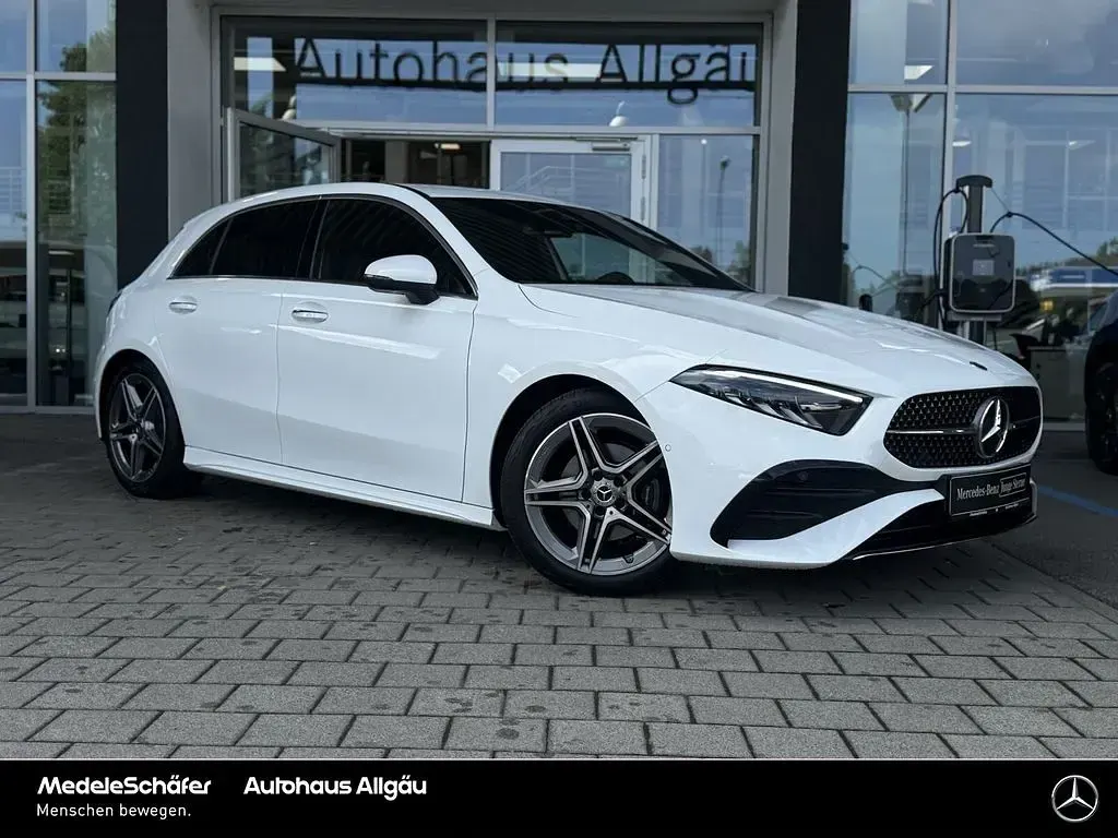 Gebraucht Mercedes A180 Advanced Plus 136 PS (100 kW) 2025 Weiß Limousine