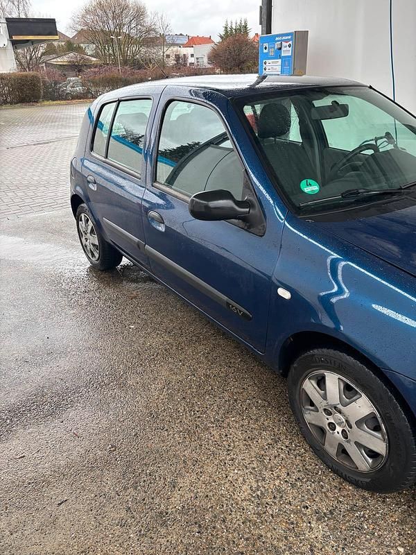 Gebraucht Renault Clio II 55 PS (40 kW) 2003 Blau Kleinwagen