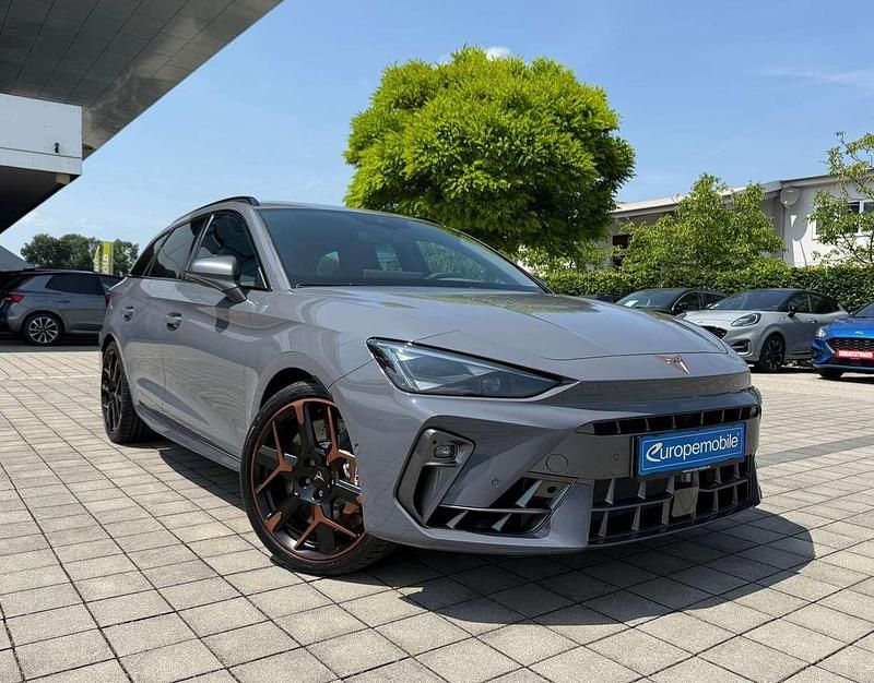 Neu Cupra Leon VZ 333 PS (244 kW) 2025 Graphene grau Kombi