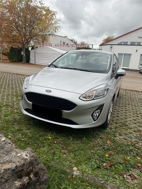 Gebraucht Ford Fiesta Cool & Connect 86 PS (63 kW) 2018 Silber Kleinwagen