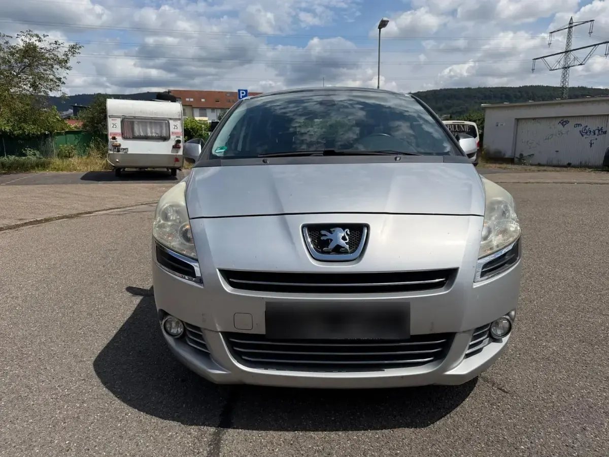 Gebraucht Peugeot 5008 156 PS (114 kW) 2011 Van / Kleinbus